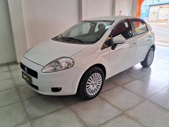 FIAT PUNTO 1.4 ATTRACTIVE 8V FLEX 4P MANUAL FIAT PUNTO 1.4 ATTRACTIVE 8V FLEX 4P MANUAL